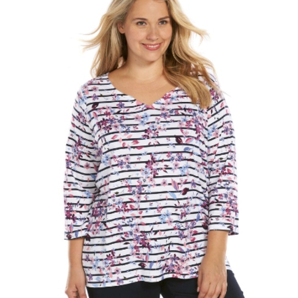 croft & barrow Tops - NWT Croft & Barrow soft 3/4 sleeve  Splitneck Top